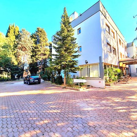 Scheppers Hotel Рим Екстериор снимка