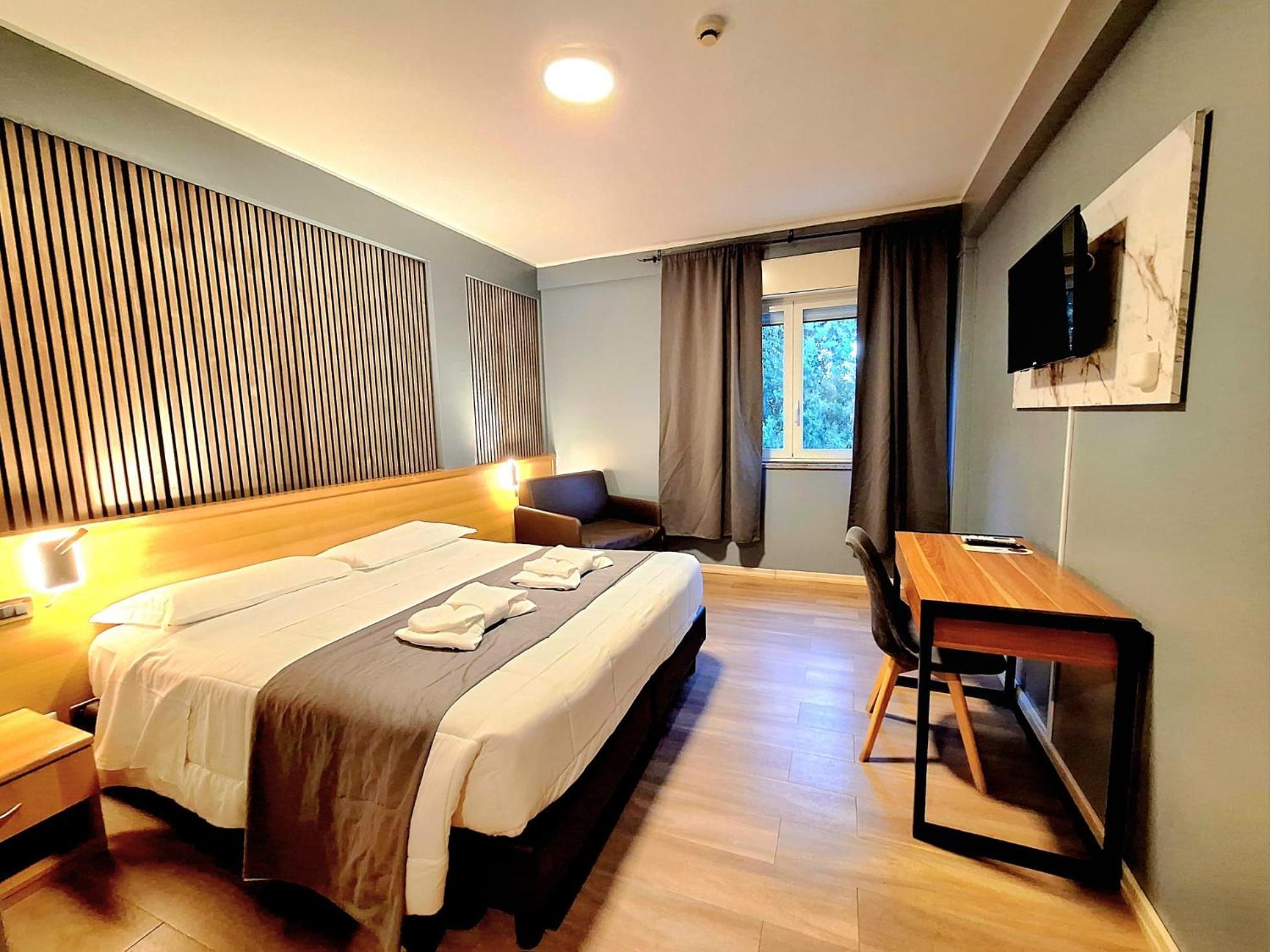 Scheppers Hotel Рим Екстериор снимка