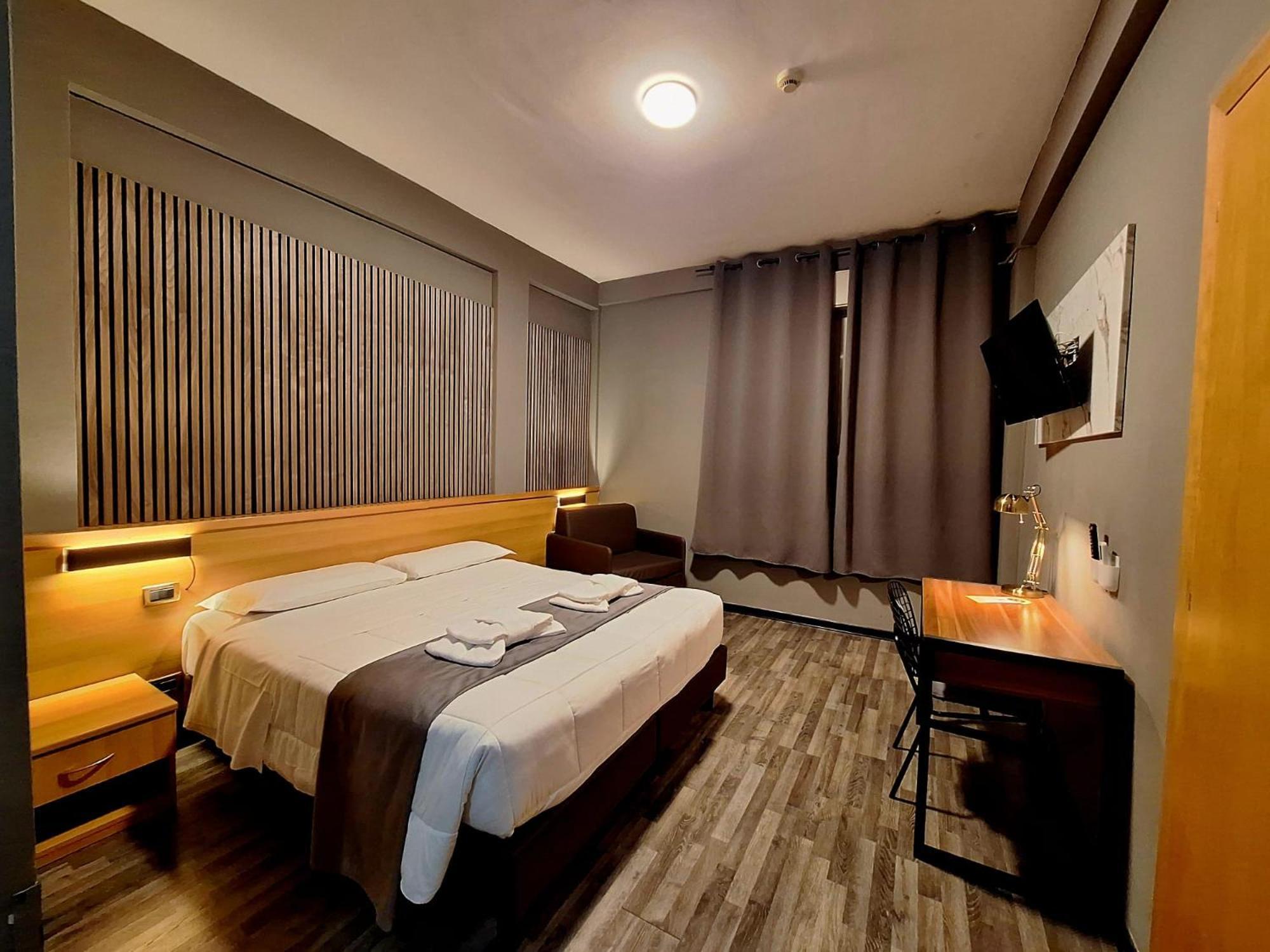 Scheppers Hotel Рим Екстериор снимка