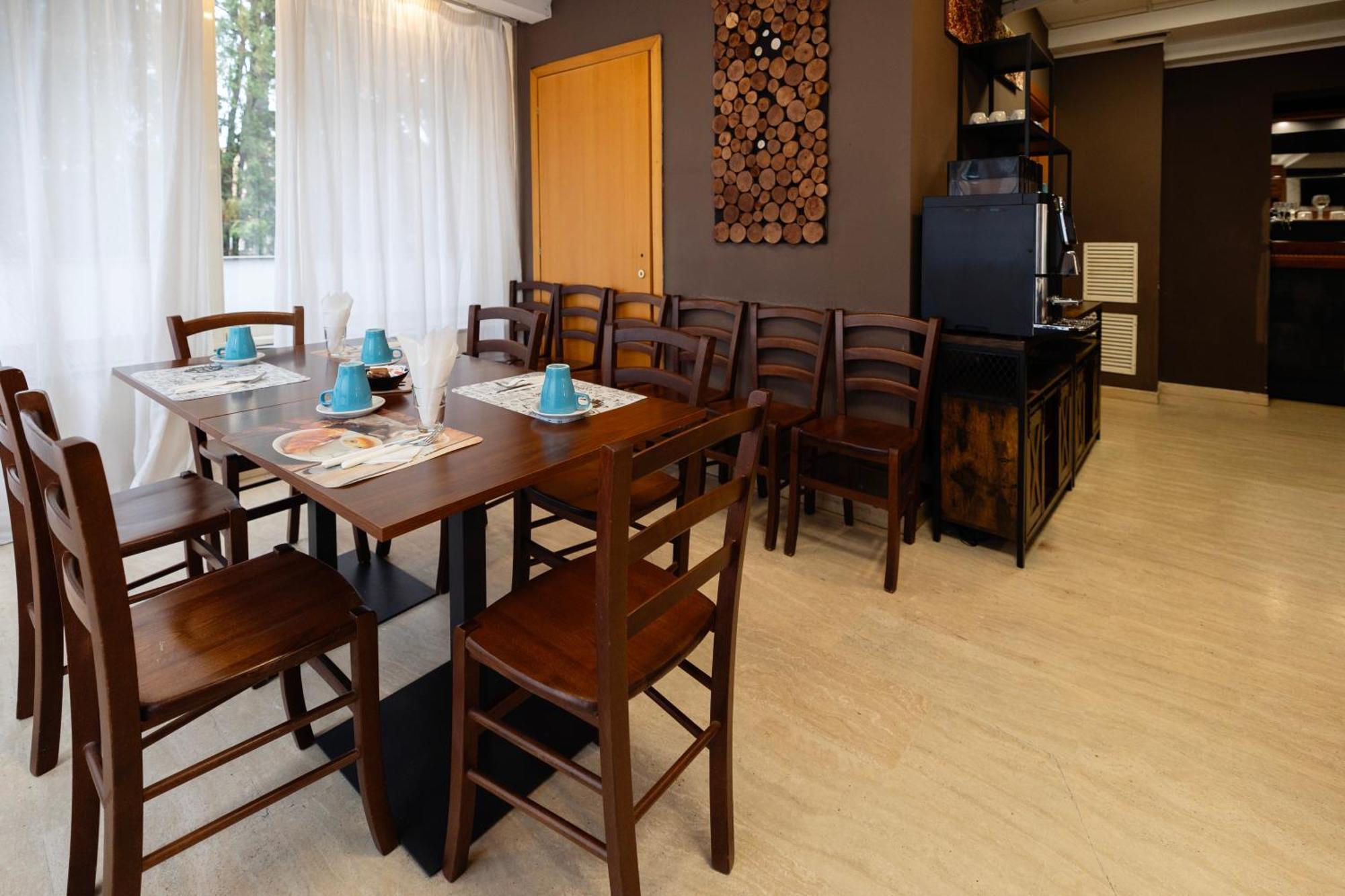 Scheppers Hotel Рим Екстериор снимка