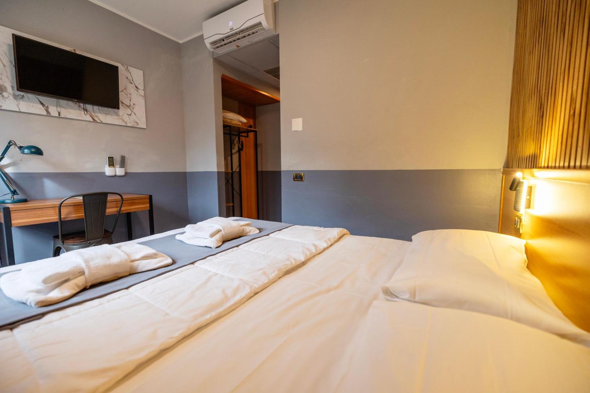 Scheppers Hotel Рим Екстериор снимка
